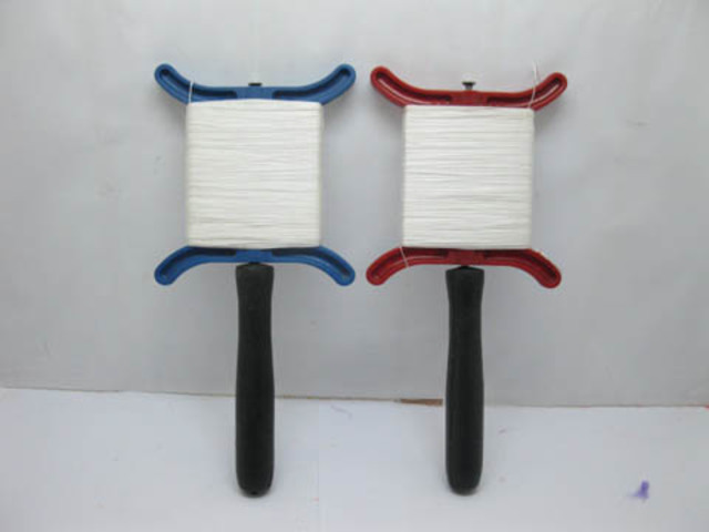 5 Plastic Kite Winder /Handle with 70M Kite Line - Click Image to Close