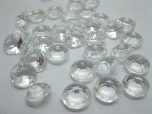 1000 Diamond Confetti 8mm Wedding Table Scatter- Transparent 1000 Diamond Confetti 8mm Wedding Table Scatter- Transparent