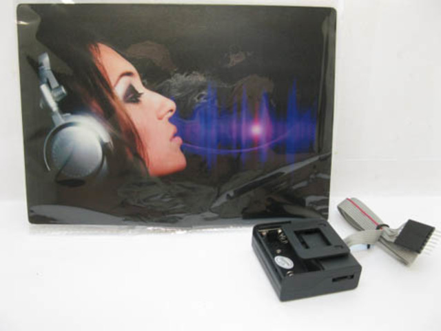 1X Girl DJ Light Up Flashing LED Glow Equalizer 1X Girl DJ Light Up Flashing LED Glow Equalizer