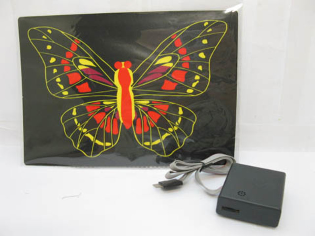 1X Butterfly Light Up Flashing LED Glow Equalizer 1X Butterfly Light Up Flashing LED Glow Equalizer