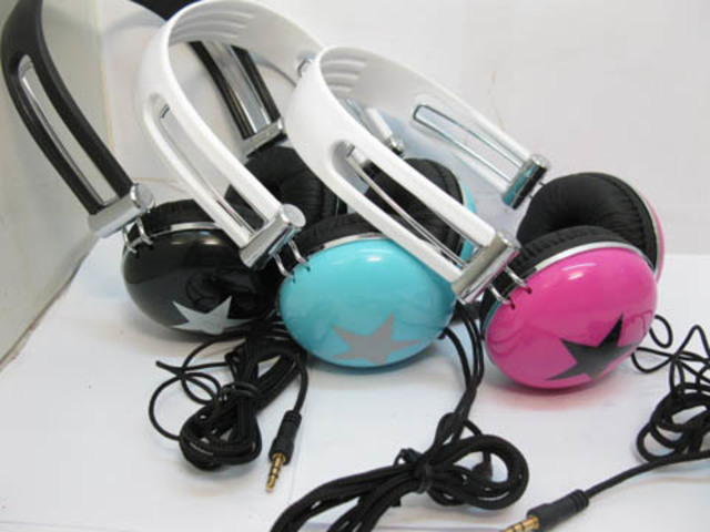 1Pc New Fashion Stereo Headphone Good Quality
