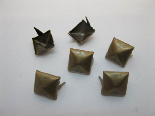 200Pcs Bronze Pyramid Studs 9x9mm Leather Craft