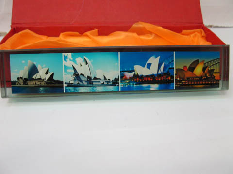 1X New "Sydney Opera House" Crystal Paperweight 18cm - Click Image to Close