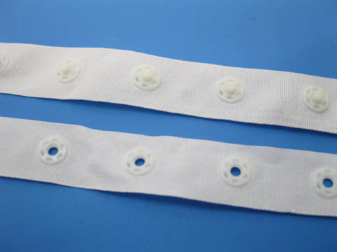 1Set X 50yards White Snap Round Button Fastener Tape - Click Image to Close
