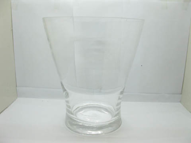 4Pcs Wedding Clear Glass Wide Top Flower Vase 26.5cm high 4Pcs Wedding Clear Glass Wide Top Flower Vase 26.5cm high