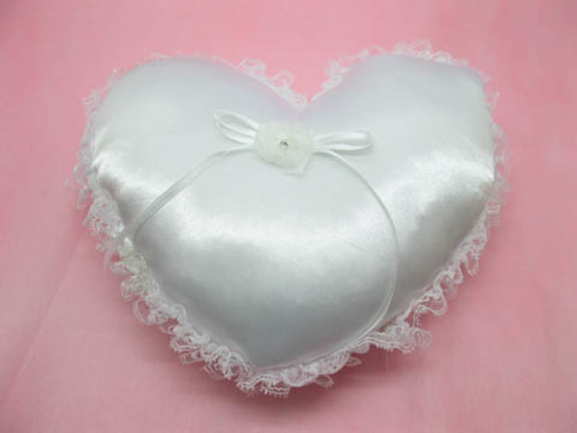 1X White Heart-shaped Lace Edge Wedding Ring Pillow 1X White Heart-shaped Lace Edge Wedding Ring Pillow