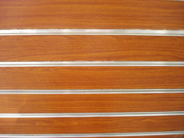 1X Slatwall Panels with 14 Aluminum Channel Inserts:122cmx244cm