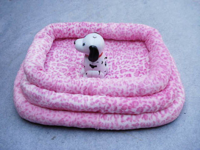1Set X 3Pcs Pink Soft Pet Puppy/Dog/Cat Cushion Pet Bed 1Set X 3Pcs Pink Soft Pet Puppy/Dog/Cat Cushion Pet Bed
