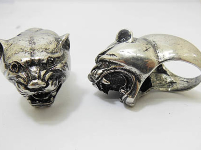 24X Men's Leopard Head Metal Rings with Case - Click Image to Close