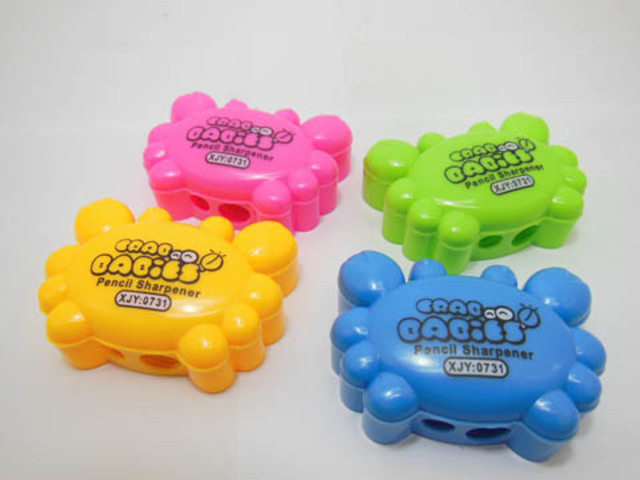 36X Lovely Crab Shaped Pencil Double Hole Pencil Sharpeners - Click Image to Close