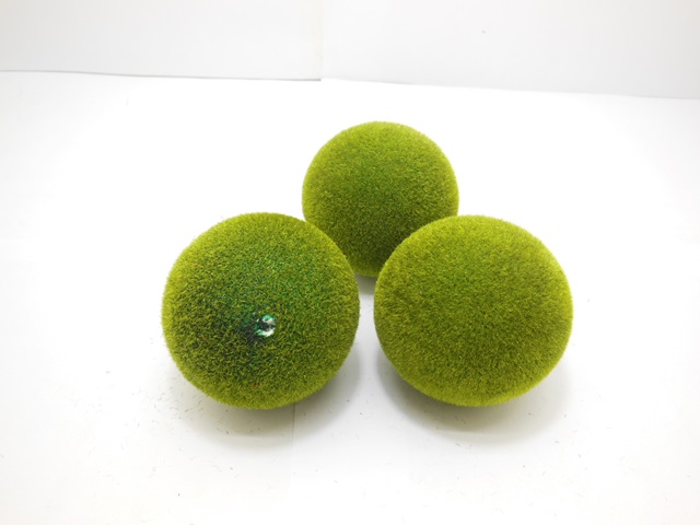 50 Green Artificial Foam Moss Ball D??cor 65mm Dia. - Click Image to Close