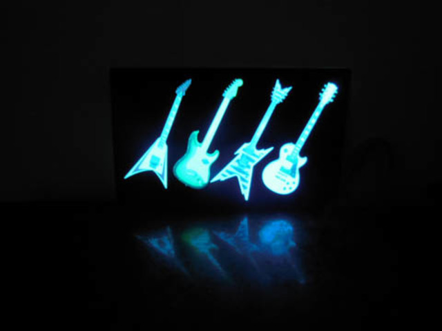 1X Guitar Etc Light Up Flashing LED Glow Equalizer 1X Guitar Etc Light Up Flashing LED Glow Equalizer