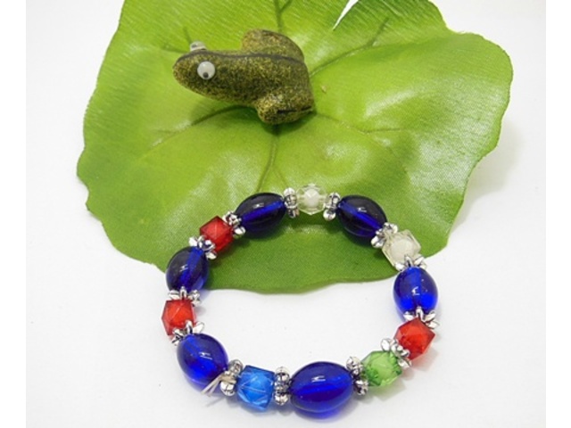 50 Dark Blue Oval Glass Beaded Bracelets br-g79