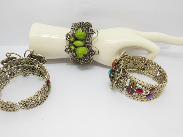 6Pcs Butterfly Bangles Bracelets 60mm Dia.Mixed Color