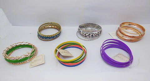 12Pcs New Metal Bangles Bracelets Assorted - Click Image to Close