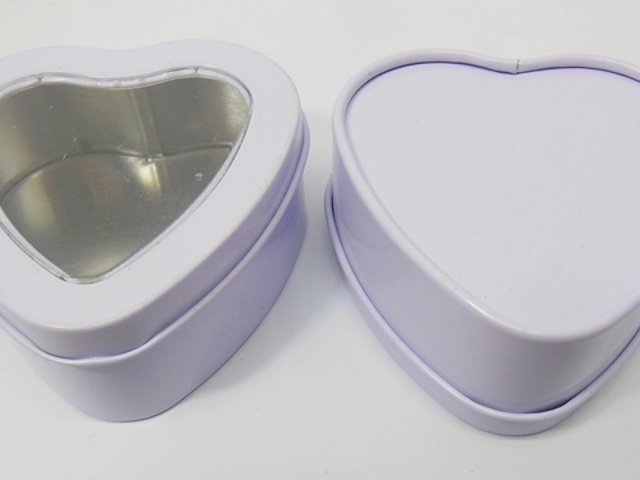 12 Heart White Metal Tin Candy Box Wedding Favor - Click Image to Close