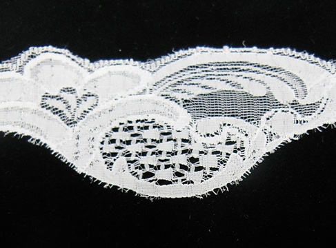 200Yard White Flower Edge Lacemaking Craft Trim Embellishment - Click Image to Close