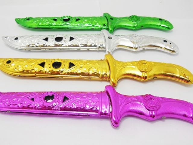 10 Plastic Swords Great Kid Toys Mixed toy-p1264 - Click Image to Close