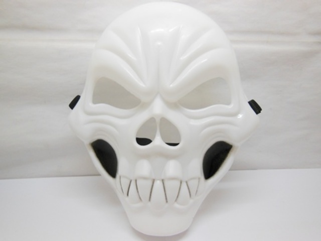 12Pcs Plastic White Skull Mask Dress Up Masks Party Favor 12Pcs Plastic White Skull Mask Dress Up Masks Party Favor