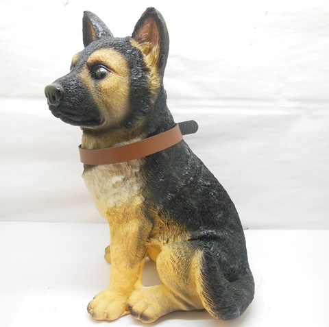 1X Resin Seated Sitting Decorative Collectible Dog Figurine 300m - Click Image to Close