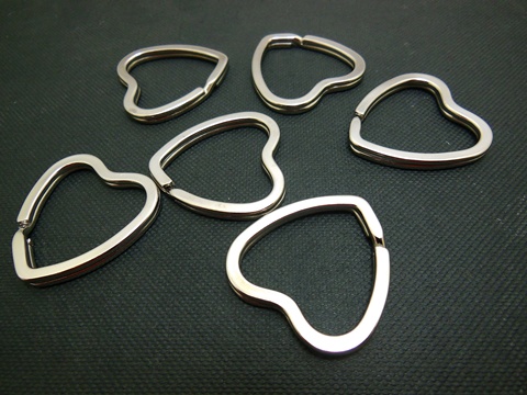100 Flat Heart Split Ring Split Key Rings 32mm - Click Image to Close