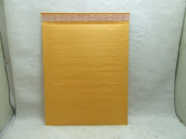 20 Self Seal Post Bubble Mailer Envelope Bag 33.5x25cm - Click Image to Close