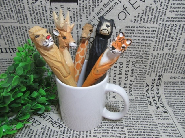 4X New Handmade Wooden Animal Ballpoint Pen Assorted 4X New Handmade Wooden Animal Ballpoint Pen Assorted