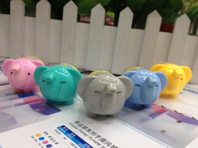 30Pcs Lovely Elephant Single Hole Pencil Sharpener Mixed - Click Image to Close