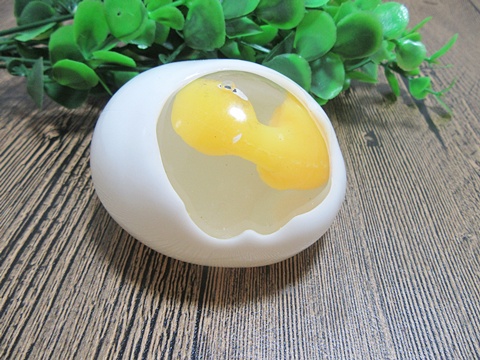 12 Funny Squishy Vivid Egg Sticky Toys toy-s63 - Click Image to Close