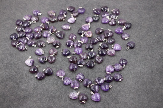 50 Gemstone Amethyst Love Heart Charms Pendants 20mm - Click Image to Close