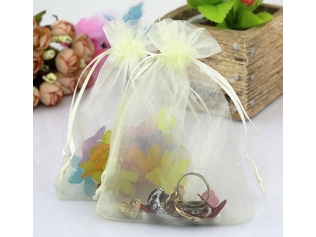 100 Ivory Drawstring Jewelry Gift Pouches 9x7cm