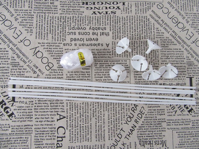 12Bags x 6Sets White Plastic Balloon Sticks & Roll Ribbon - Click Image to Close