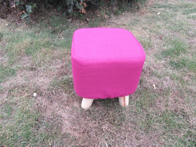 1X Square Fuschia 4 Leg Wooden Foot Stool Footrest Padded Seat - Click Image to Close