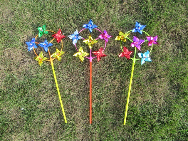 98 Exciting Plastic Windmill in 6-heads Flower Design - Click Image to Close