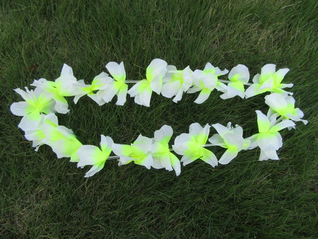 12Pcs White & Yellow Hawaiian Dress Party Flower Leis/Lei - Click Image to Close