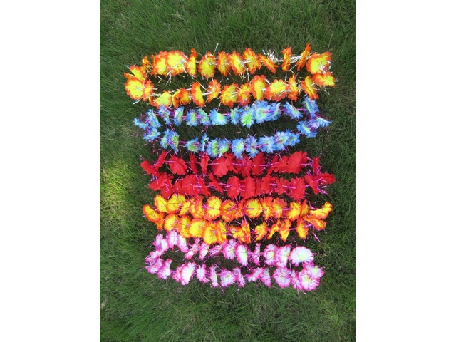 12Pcs Hawaiian Dress Party Flower Leis/Lei 48-55cm long Mixed 12Pcs Hawaiian Dress Party Flower Leis/Lei 48-55cm long Mixed