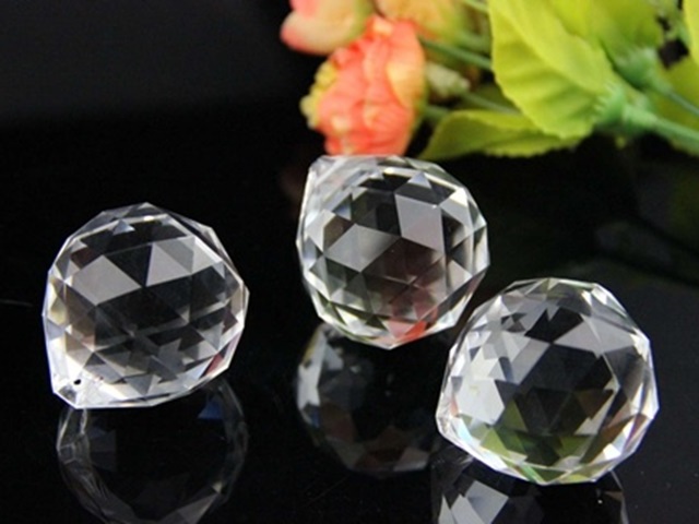 10X Clear Lead Crystal Ball for Suncatcher 45x40mm - Click Image to Close