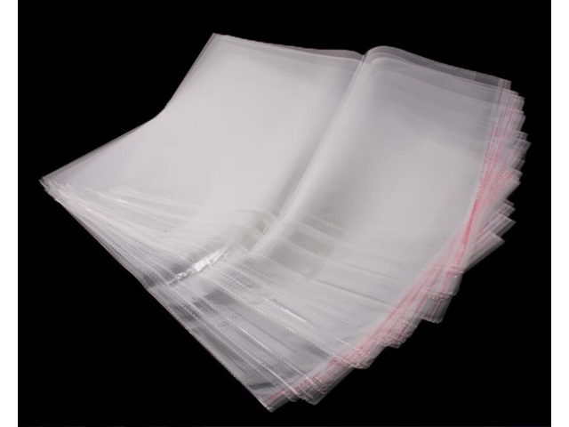 200 Clear Self Adhesive Seal Plastic Bag 31x24cm - Click Image to Close