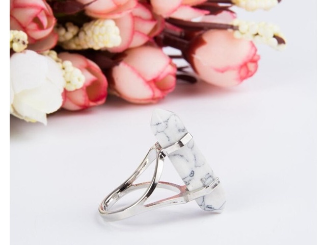 5X Hexagon Healing Chakra Gemstone Finger Ring White Turquoise