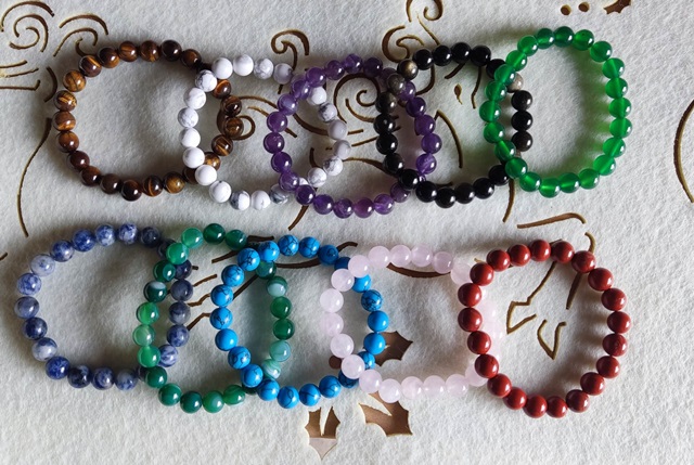 10Pcs Gemstone Beads Beaded Bracelet 10 Designs - Click Image to Close