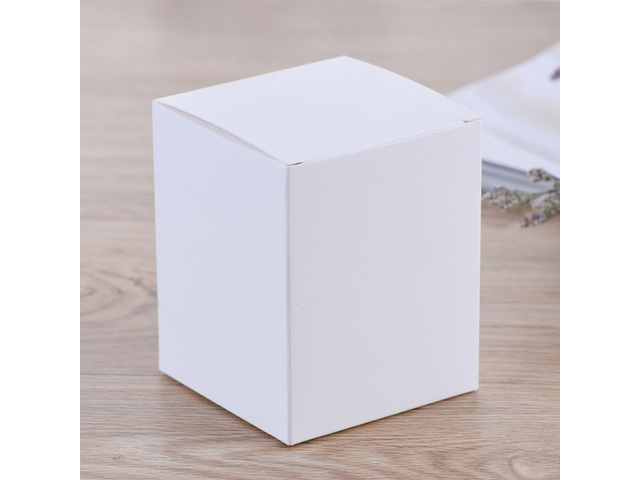 50Pcs Plain White Bomboniere Boxes 8x8cm Wedding Favor