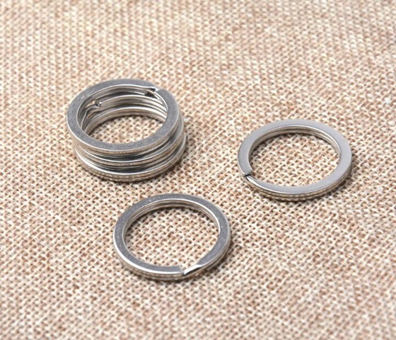 100 Nickel Plated Flat Split Ring Split Key Rings 28mm - Click Image to Close