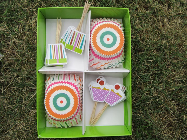 9Packs x 48Pcs Paper Cake Cups and Paper Cake Topper Set 9Packs x 48Pcs Paper Cake Cups and Paper Cake Topper Set