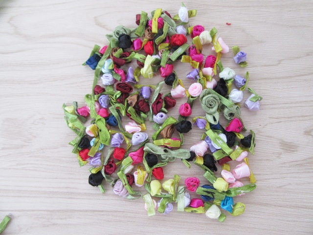 1000 Hand Craft Satin Ribbon Flower Embellishments 13-23mm - Click Image to Close