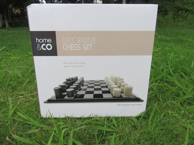 1Set New Indoor Decorative Chess Set Pieces & Board - Click Image to Close