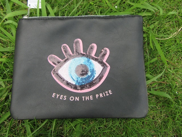 4Pcs Leatherette Eyes On The Prize Case Zipper Bags 4Pcs Leatherette Eyes On The Prize Case Zipper Bags
