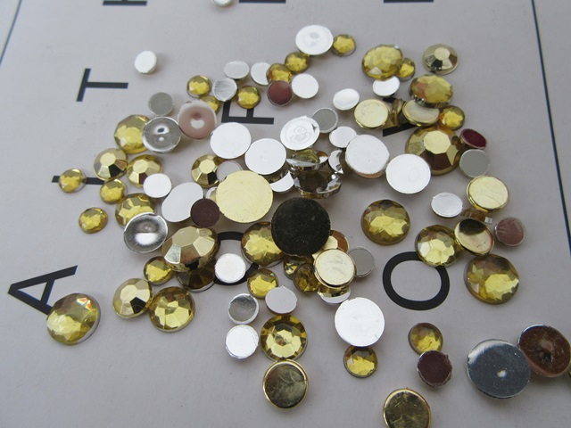 215.5Gram Golden Color Flatback Rhinestones Retail Package - Click Image to Close