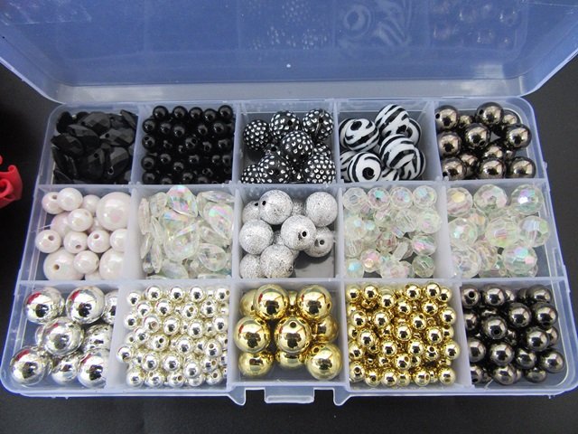 561Pcs Boxed Plastic Beads Round Teardrop Beads Craft Jewellery - Click Image to Close