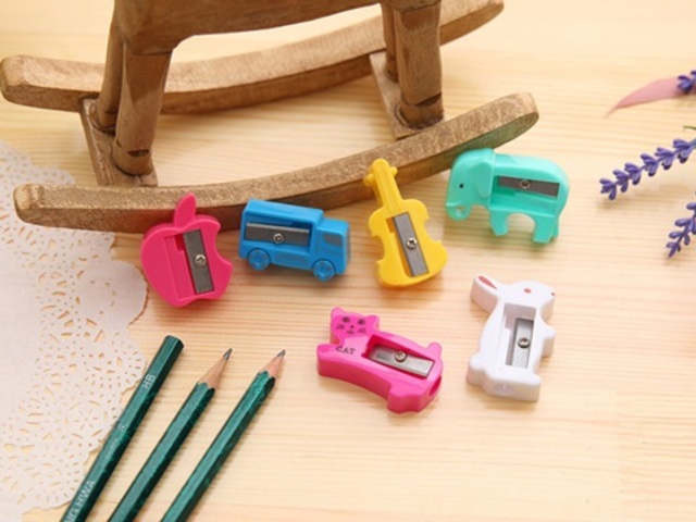 60Pcs Candy Color Pencil Sharpeners Single Hole - Click Image to Close