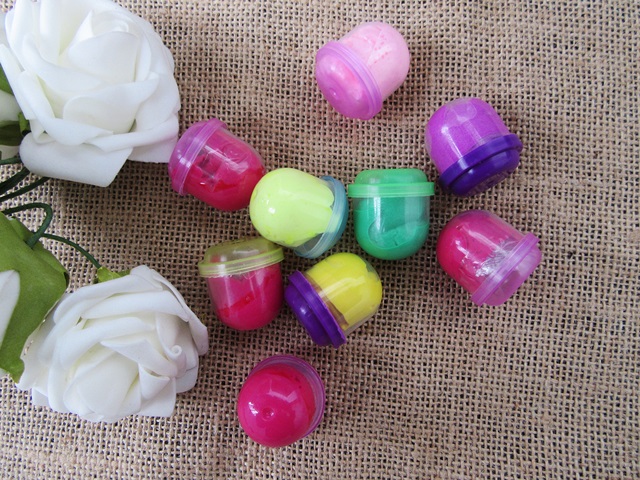 100Pcs Filled Vending Machine Capsule with Magic Clay Mixed
